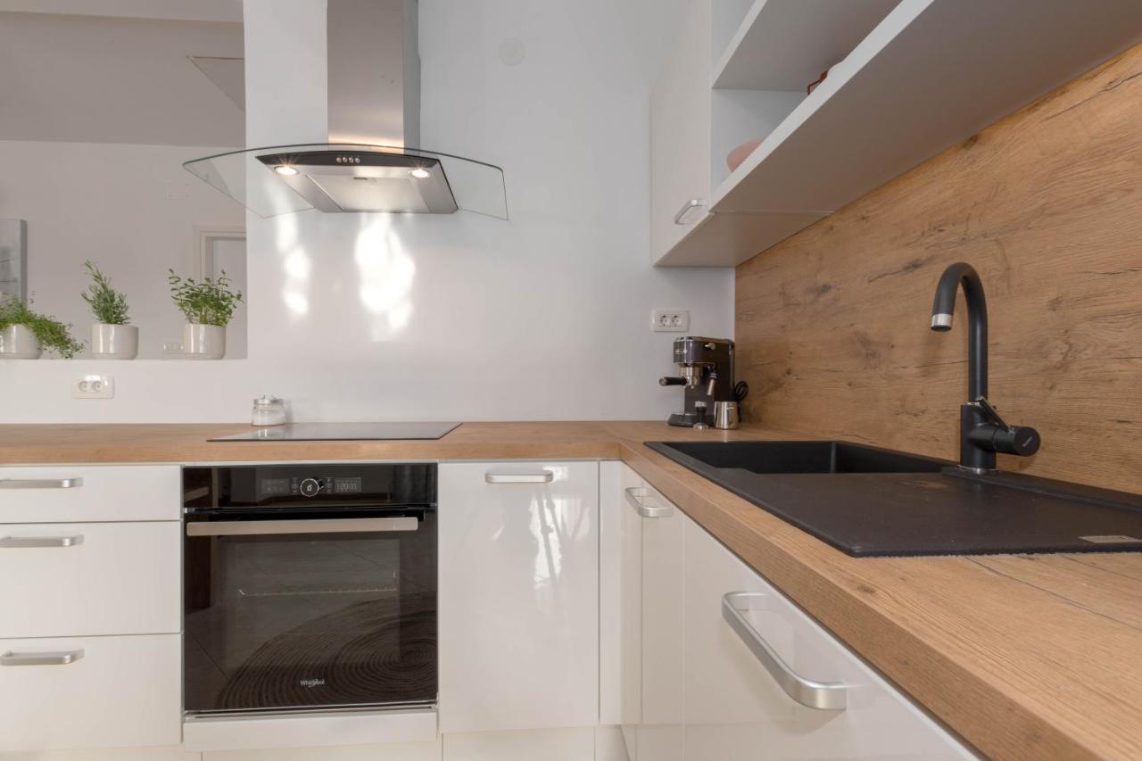 Newly Renovated Holiday Apartment Sirius Poreč Zewnętrze zdjęcie