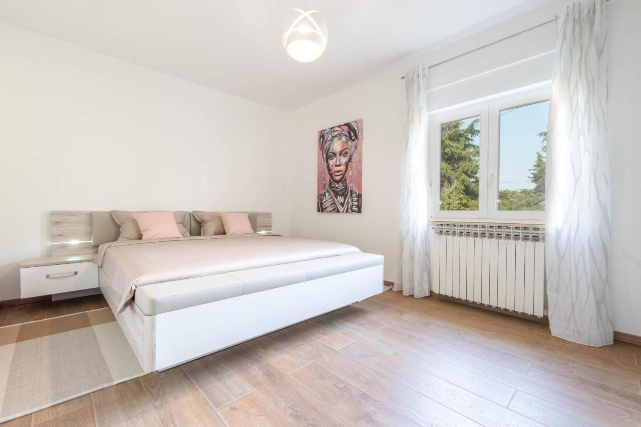Newly Renovated Holiday Apartment Sirius Poreč Zewnętrze zdjęcie